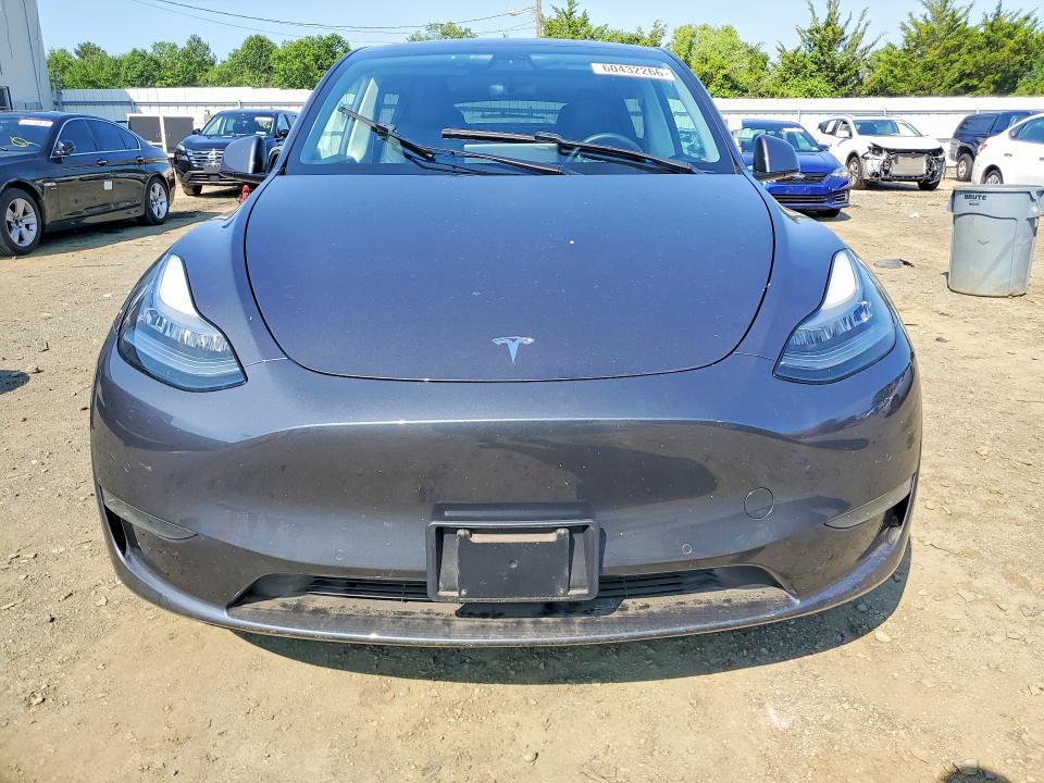 2021 TESLA MODEL Y — Фото 5 из 12