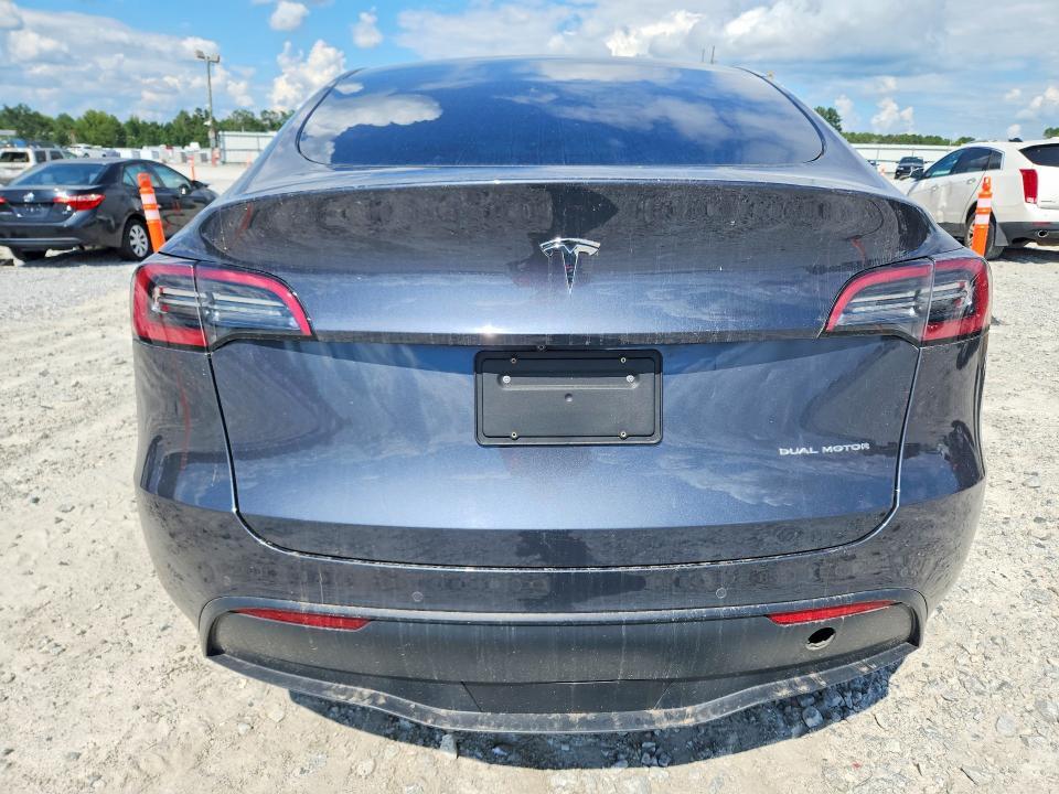 2021 TESLA MODEL Y — Фото 6 из 12