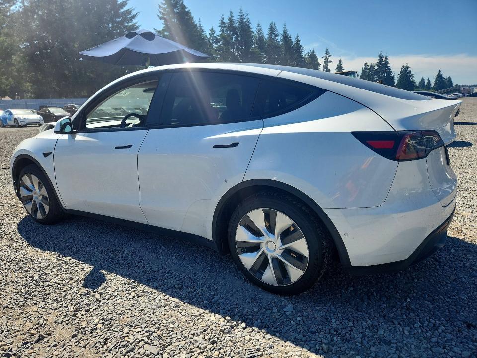 5YJYGDEE4MF204169 2021 TESLA MODEL Y photo no. 2