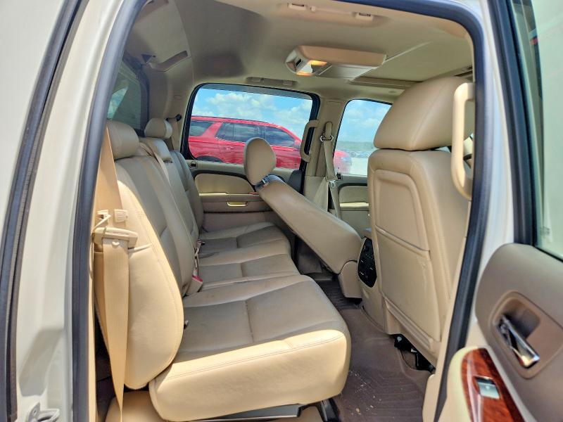 2013 CHEVROLET AVALANCHE LTZ — Фото 10 из 12