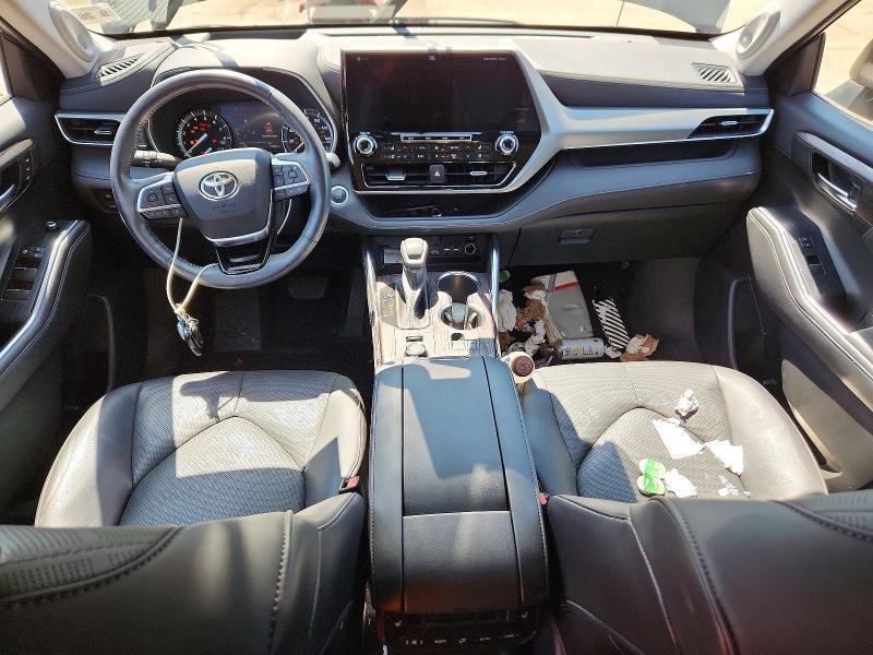 2021 TOYOTA HIGHLANDER PLATINUM — Фото 8 из 13