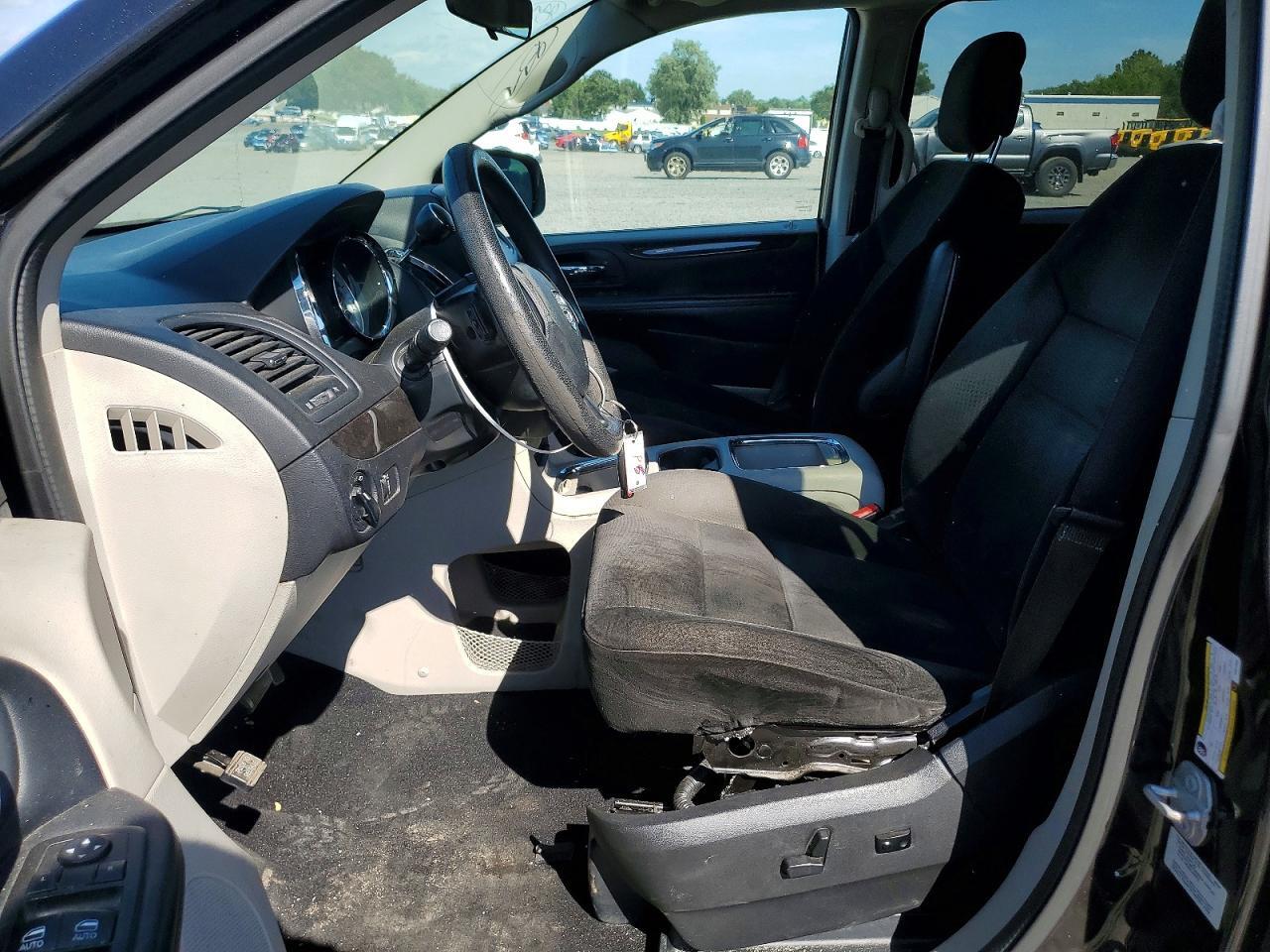2016 DODGE GRAND CARAVAN SXT — Фото 7 из 13
