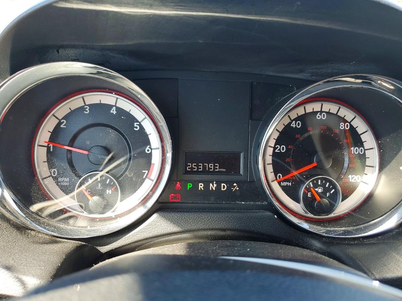 2016 DODGE GRAND CARAVAN SXT — Фото 9 из 13