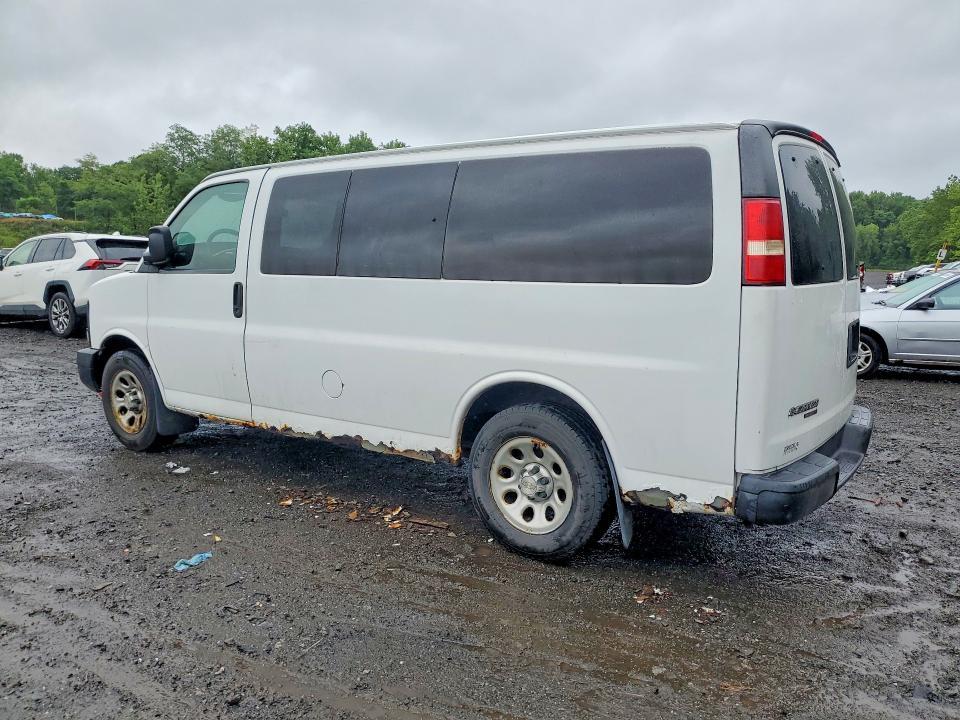 2013 CHEVROLET EXPRESS G1500 LS — Фото 2 из 13