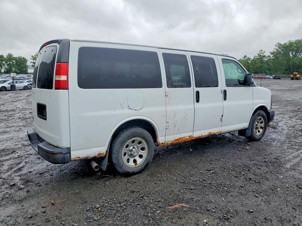 2013 CHEVROLET EXPRESS G1500 LS — Фото 3 из 13