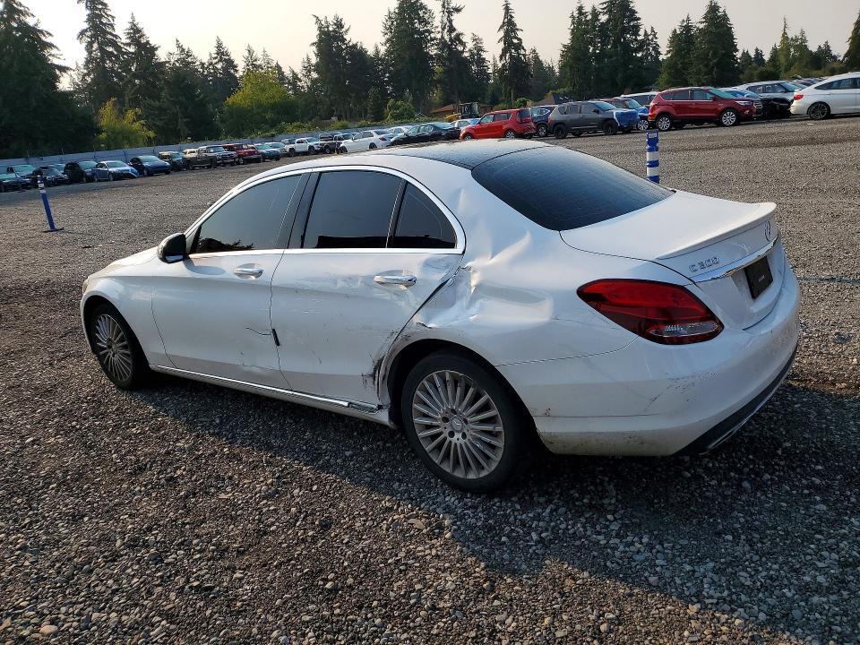 55SWF4KB6GU117901 2016 MERCEDES-BENZ C photo no. 2