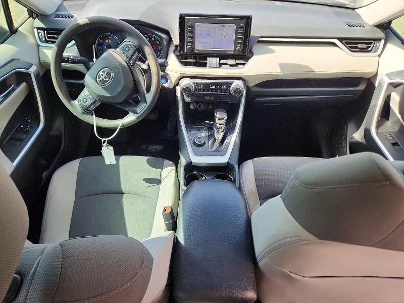 2021 TOYOTA RAV4 XLE — Фото 8 из 13