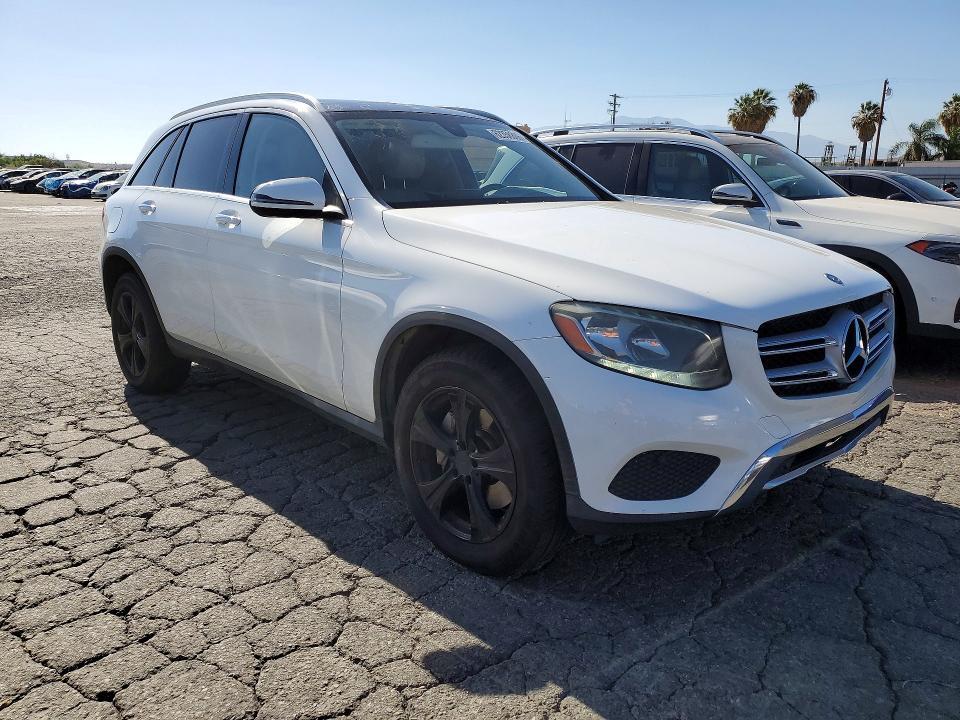 2016 MERCEDES-BENZ GLC 300 — Фото 4 из 13