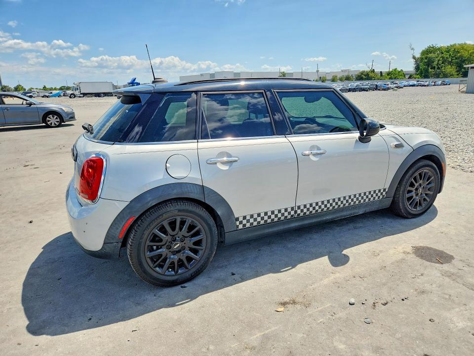 2016 MINI COOPER — Фото 3 из 12