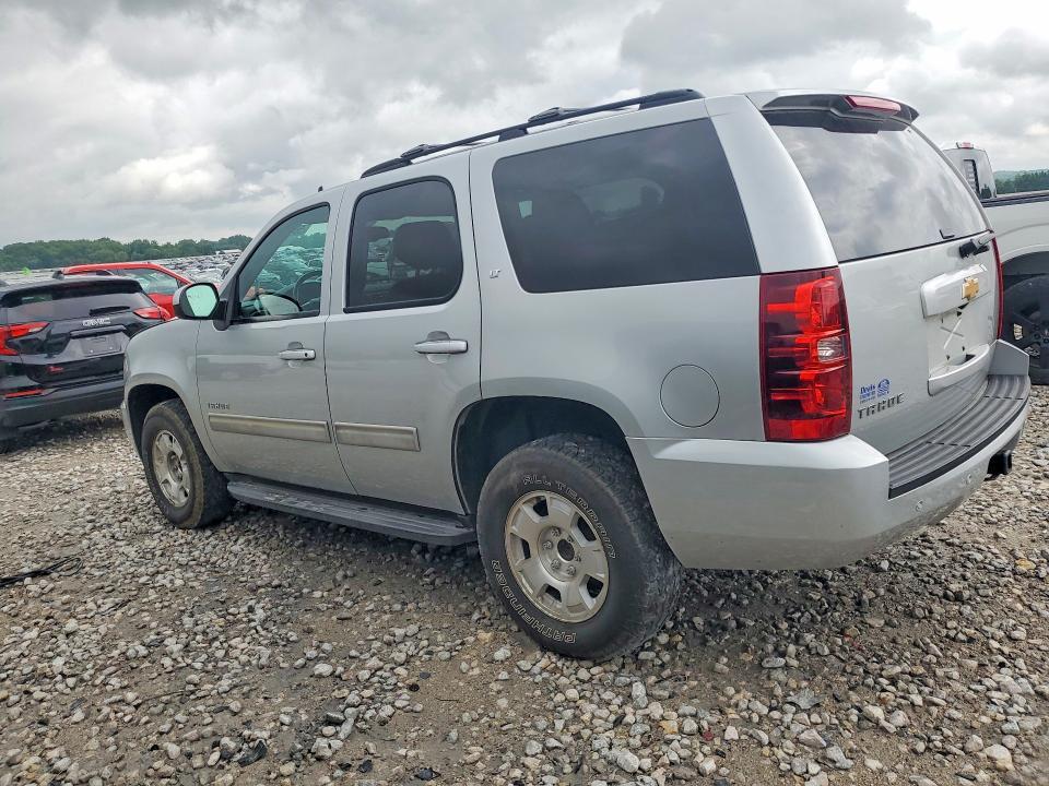 1GNSKBE05DR170435 2013 CHEVROLET TAHOE photo no. 2