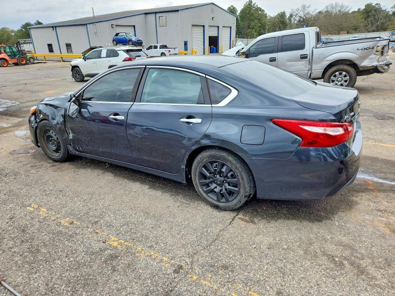 2016 NISSAN ALTIMA 2.5 S — Фото 2 из 12