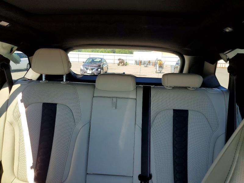 5YMJU0C0XN9L95643 2022 BMW X5 photo no. 10