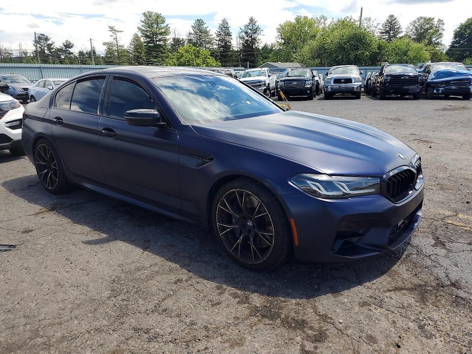 2022 BMW M5 — Фото 4 из 12