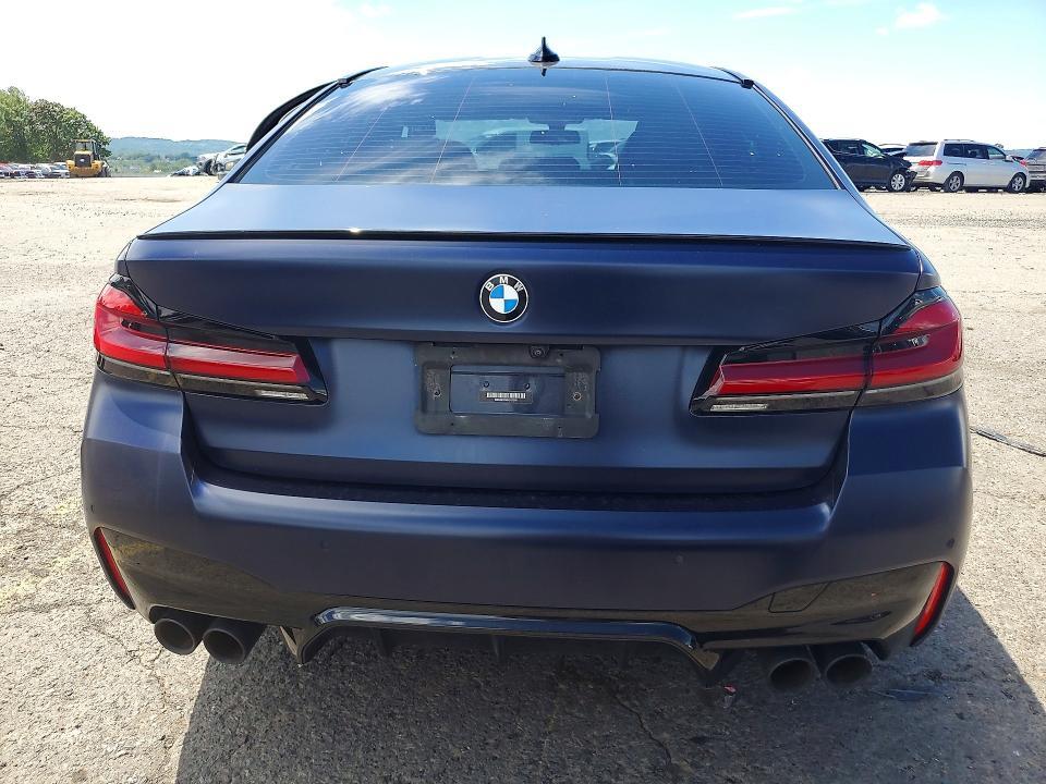 2022 BMW M5 — Фото 6 из 12
