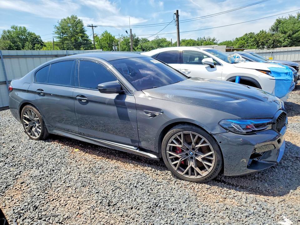 2022 BMW M5 — Фото 4 из 12