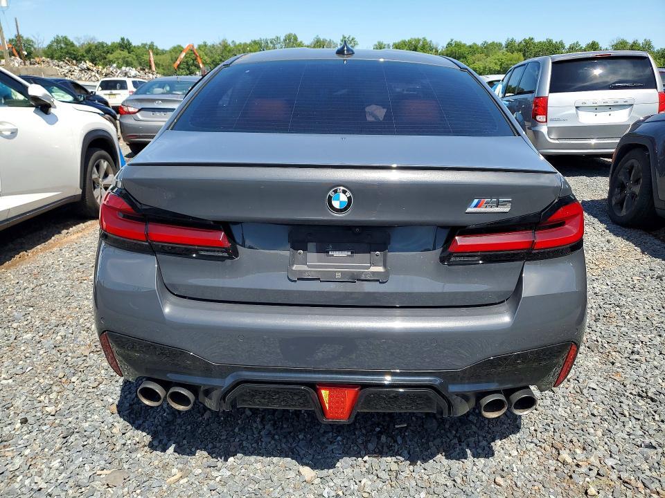 2022 BMW M5 — Фото 6 из 12