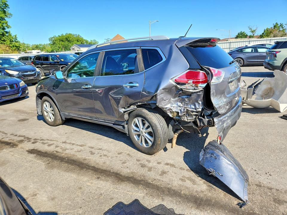 2016 NISSAN ROGUE SV — Фото 2 из 14