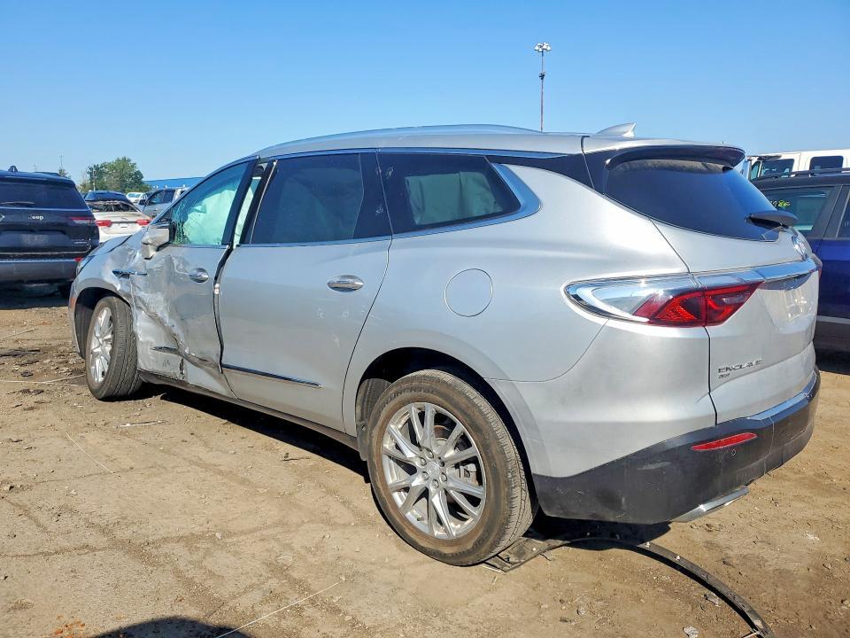 2022 BUICK ENCLAVE PREMIUM — Фото 2 из 12