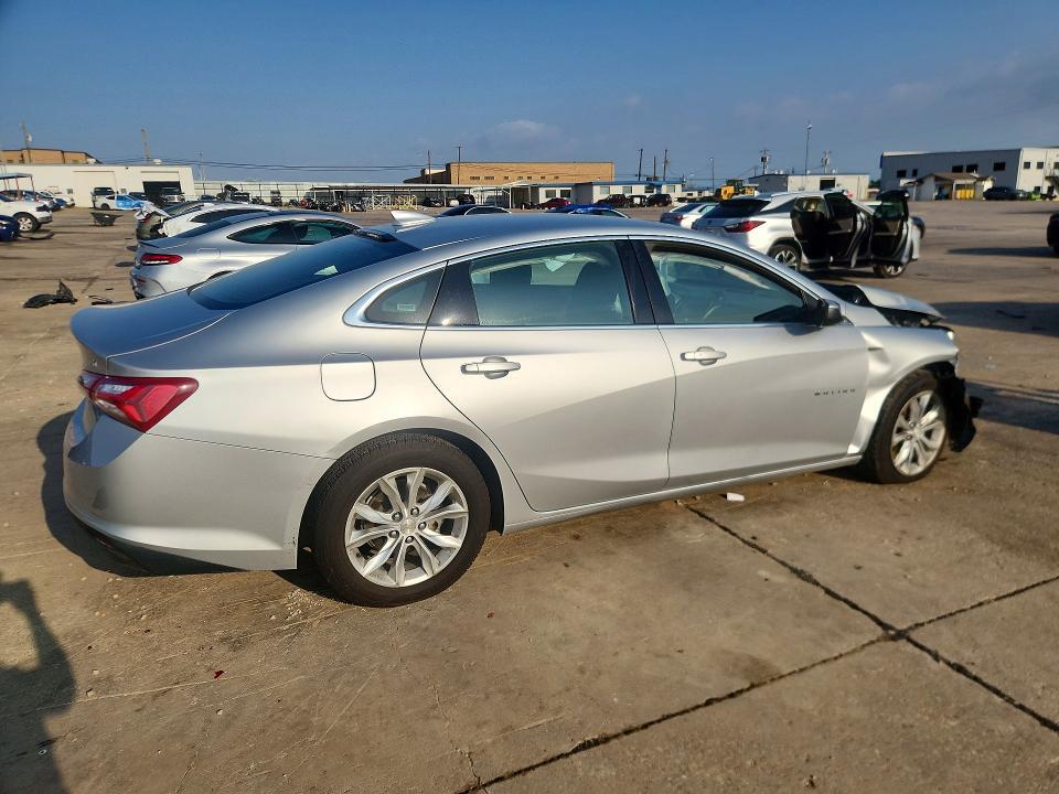 2022 CHEVROLET MALIBU LT — Фото 3 из 12