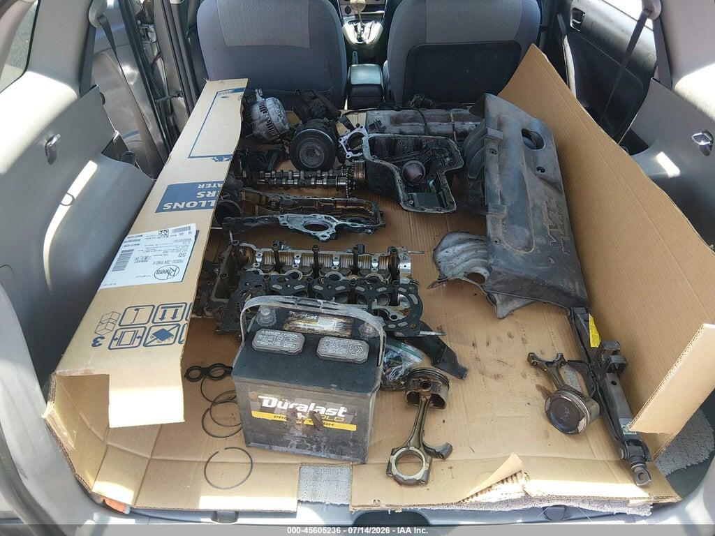 2T1KR32EX4C259101 2004 TOYOTA MATRIX photo no. 12