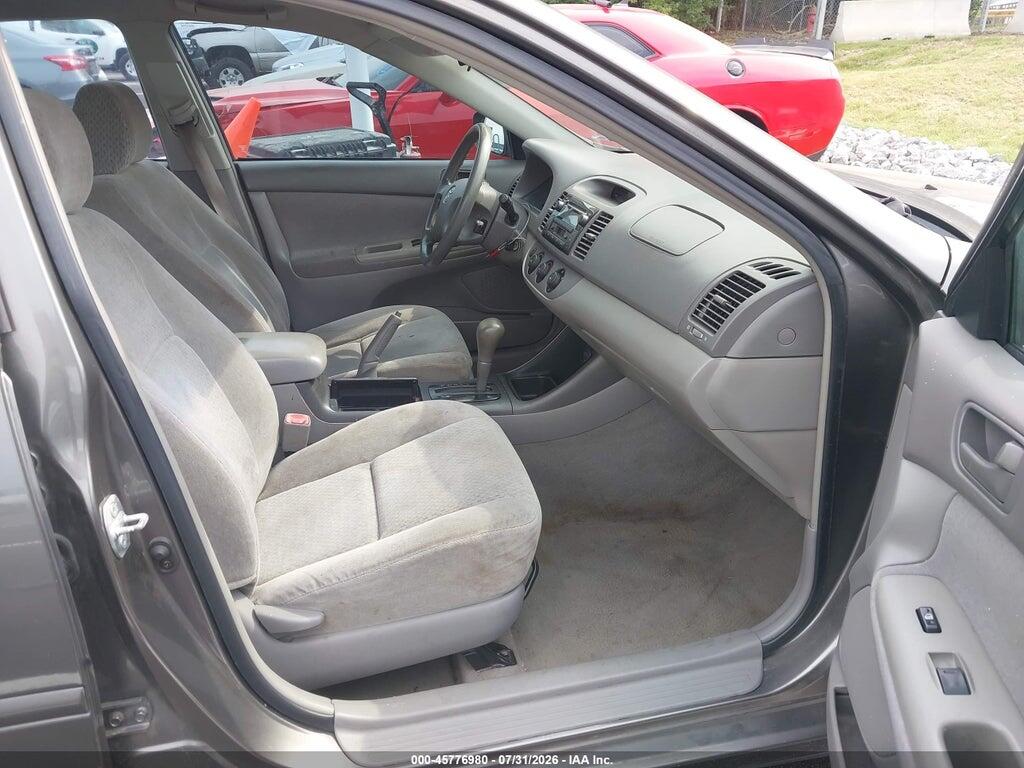 4T1BE32K44U928043 2004 TOYOTA CAMRY photo no. 5