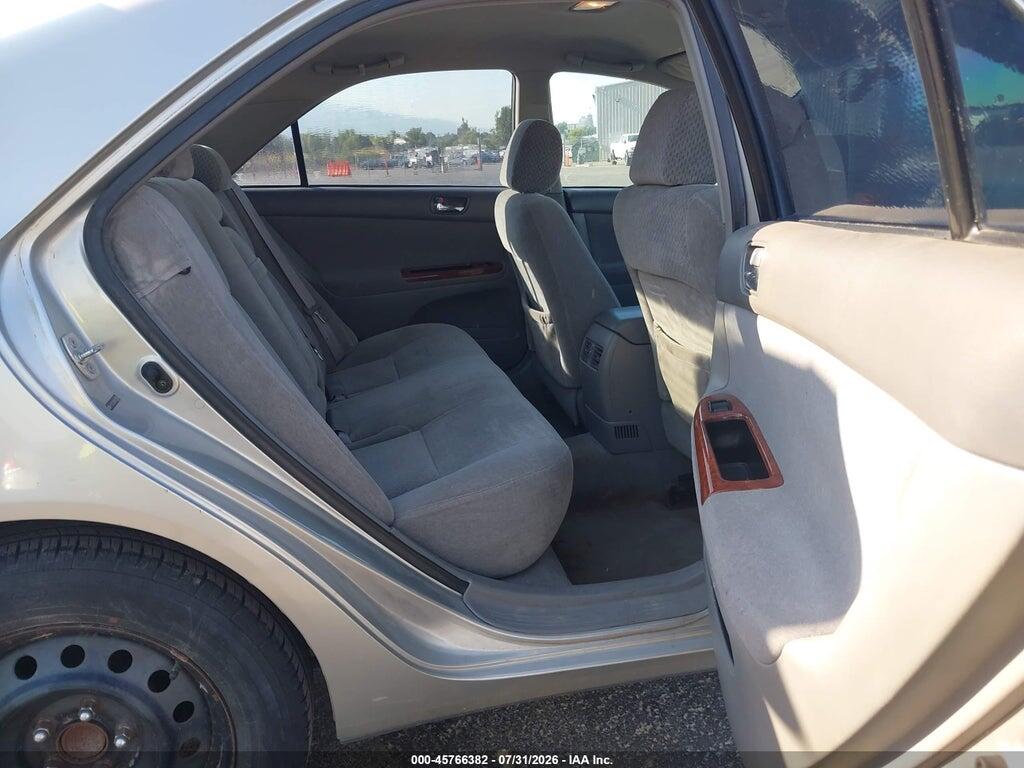 4T1BE32K84U932936 2004 TOYOTA CAMRY photo no. 8