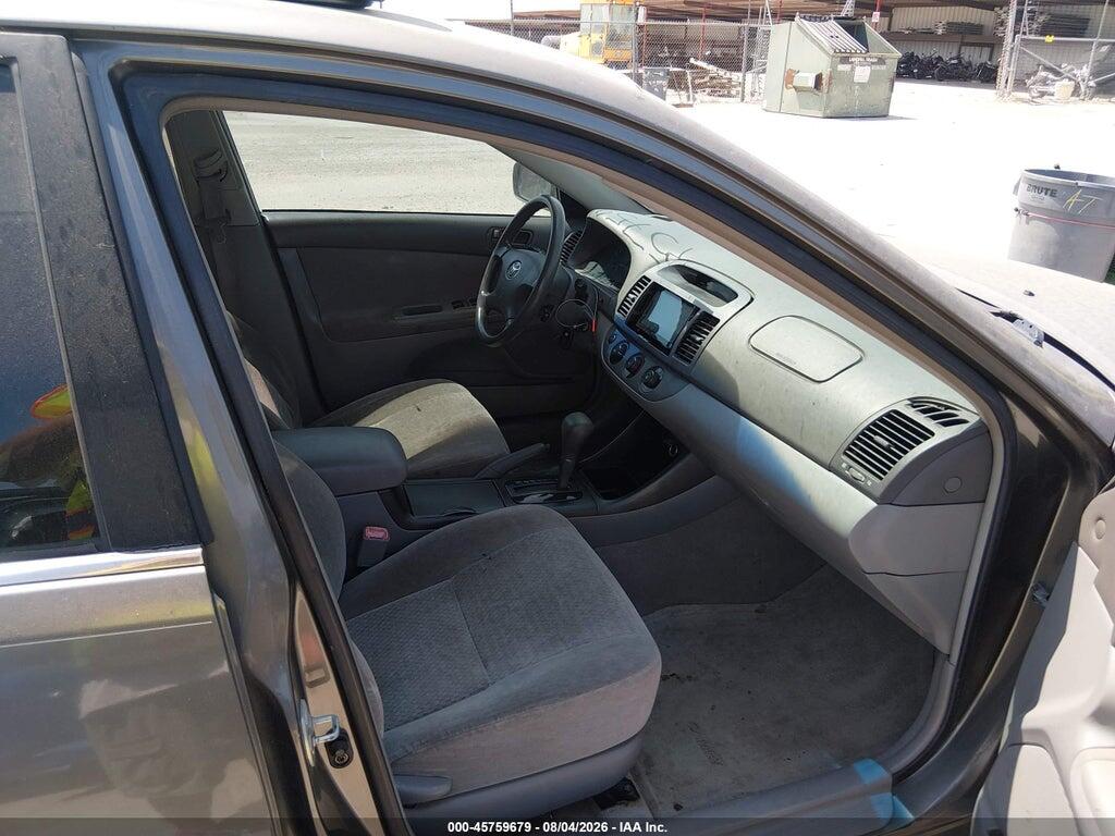 JTDBE32K640245871 2004 TOYOTA CAMRY photo no. 5