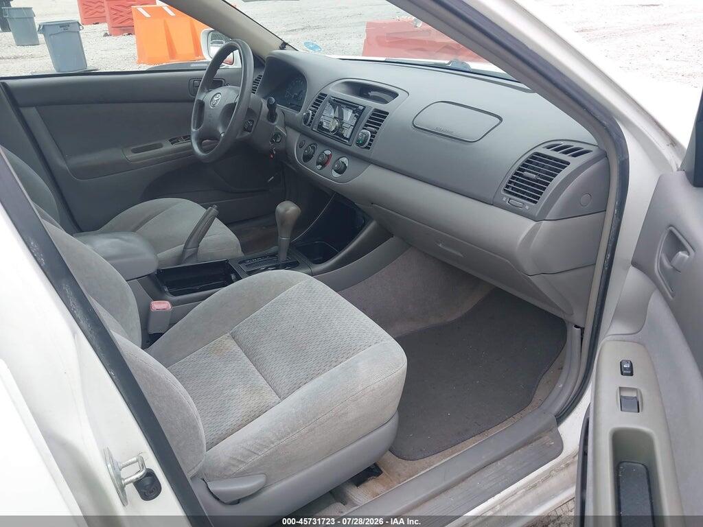 4T1BE32K04U330709 2004 TOYOTA CAMRY photo no. 5