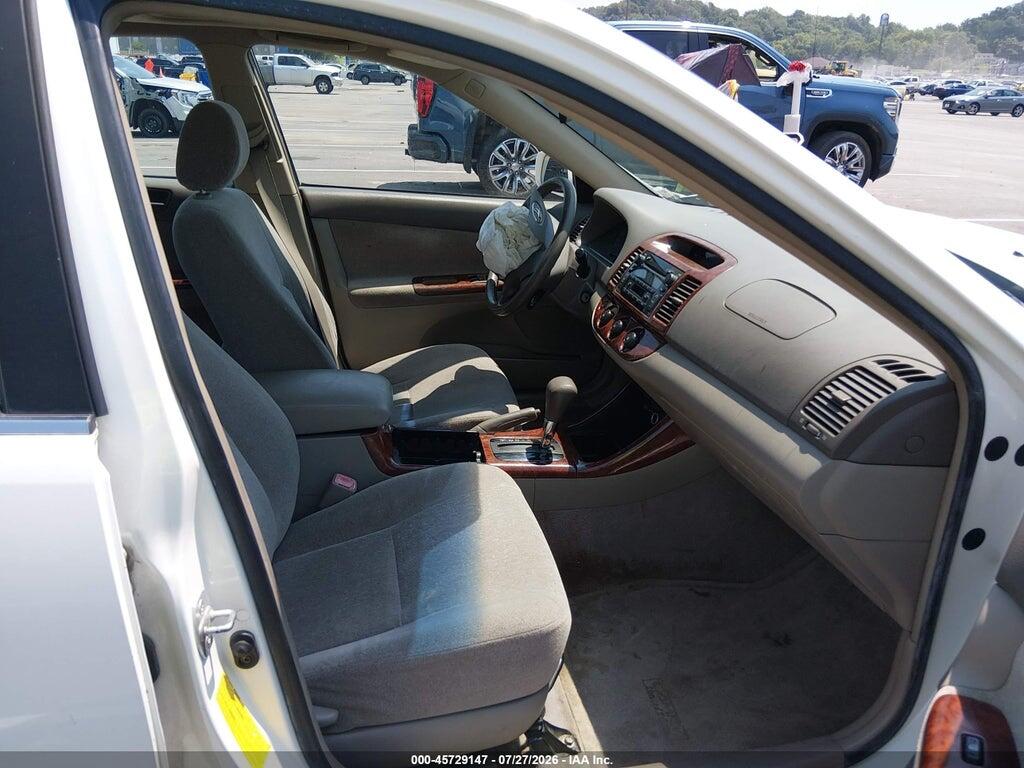 JTDBE30K940278625 2004 TOYOTA CAMRY photo no. 5
