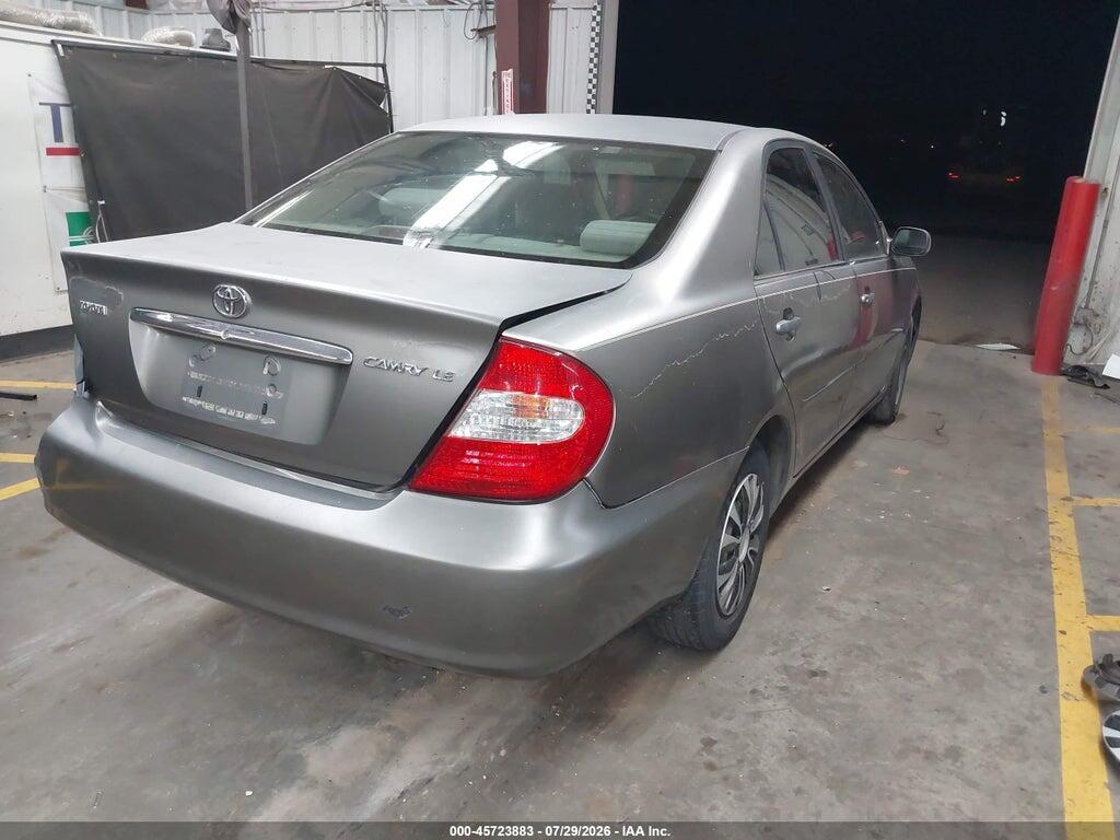 JTDBE32KX40300192 2004 TOYOTA CAMRY photo no. 4