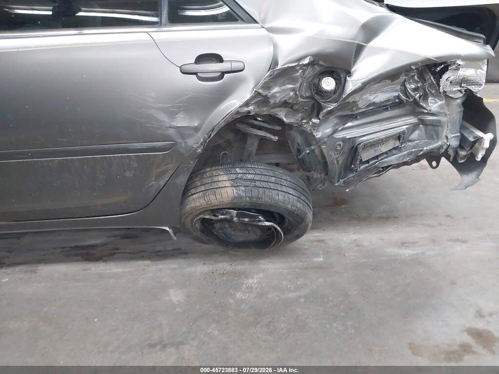 JTDBE32KX40300192 2004 TOYOTA CAMRY photo no. 6