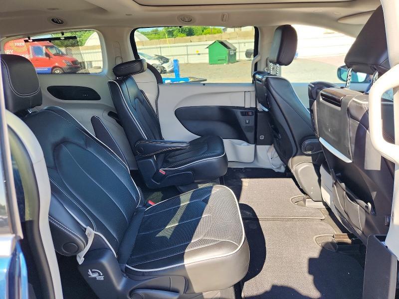 2022 CHRYSLER PACIFICA LIMITED — Фото 11 из 13