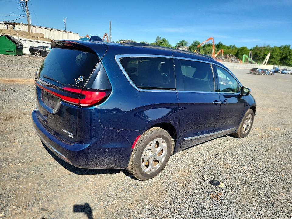 2022 CHRYSLER PACIFICA LIMITED — Фото 3 из 13