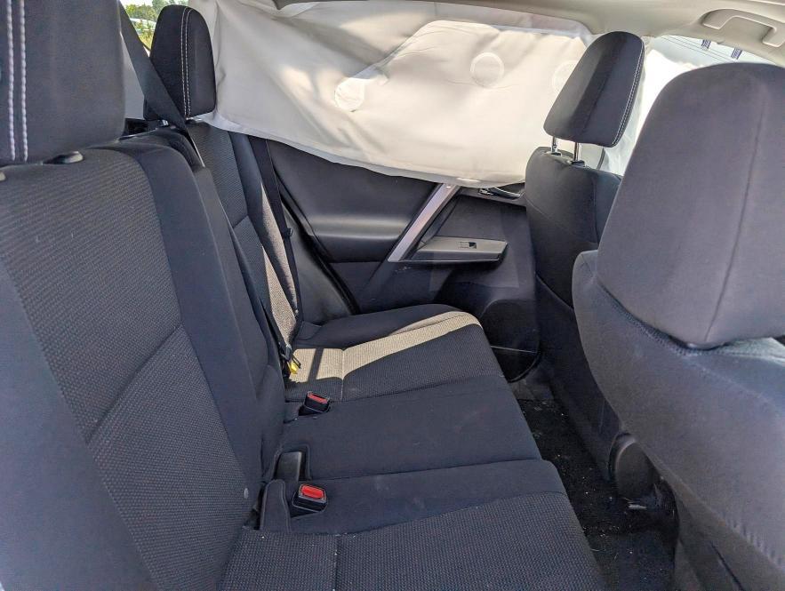 2016 TOYOTA RAV4 XLE — Фото 11 из 14