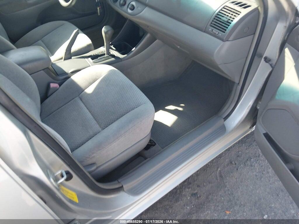 4T1BF30K94U580787 2004 TOYOTA CAMRY photo no. 5