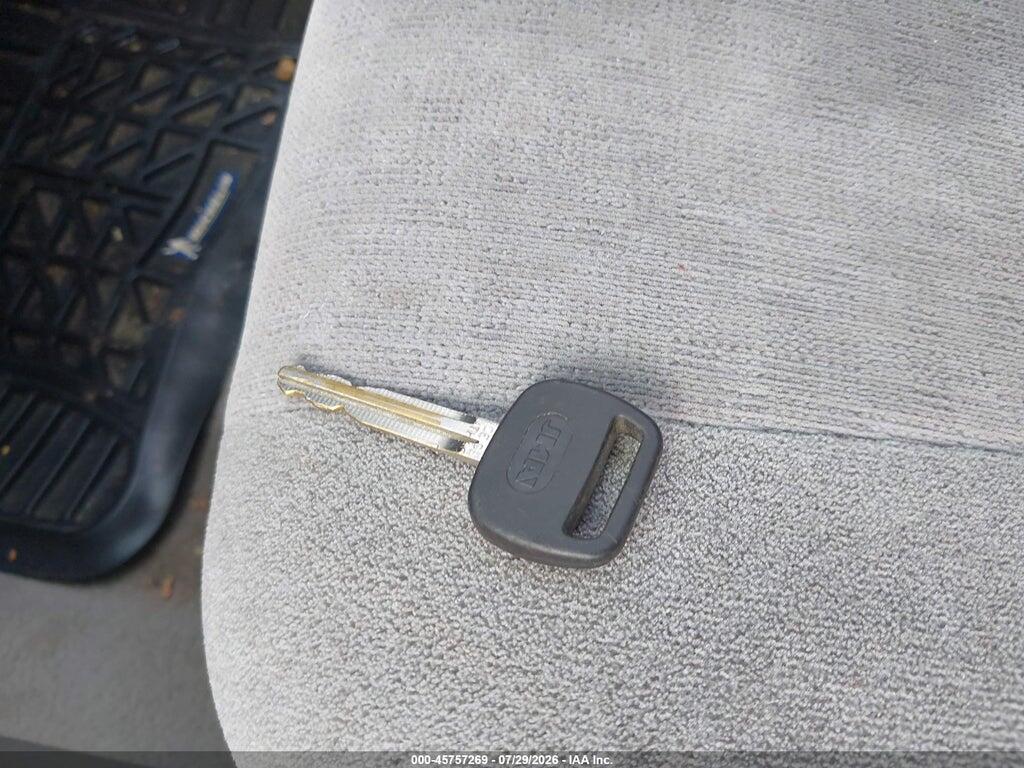 2T1BR32E24C262736 2004 TOYOTA COROLLA photo no. 11