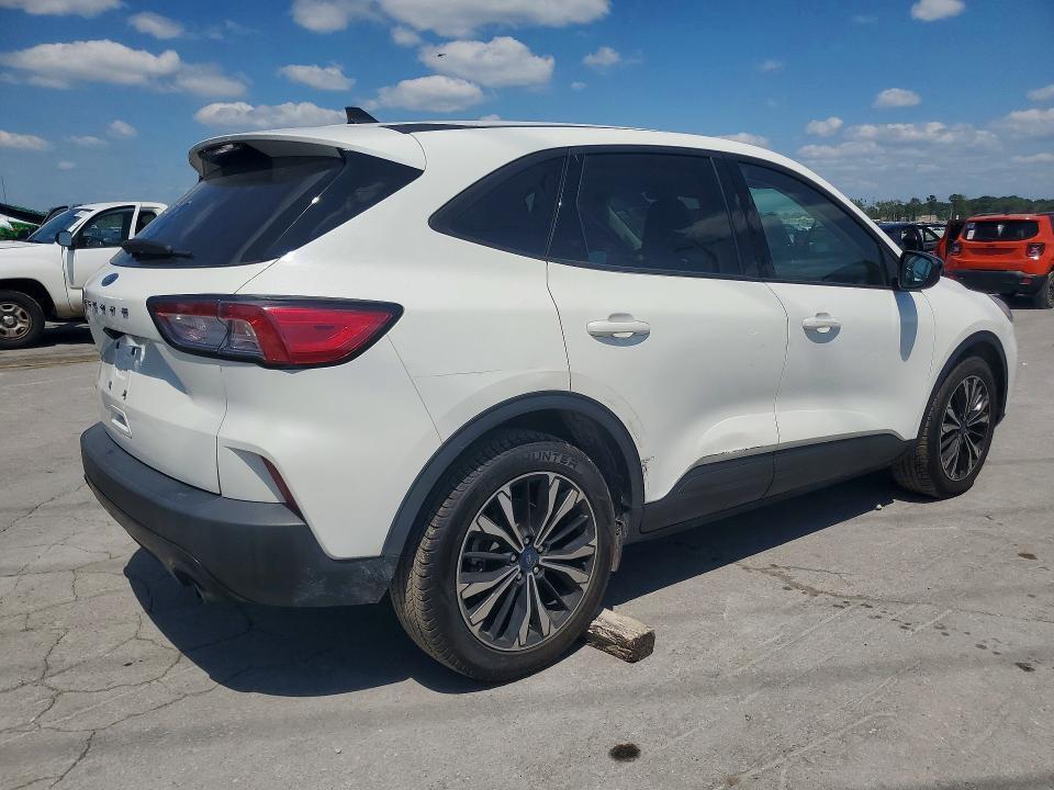 2022 FORD ESCAPE SE — Фото 3 из 13