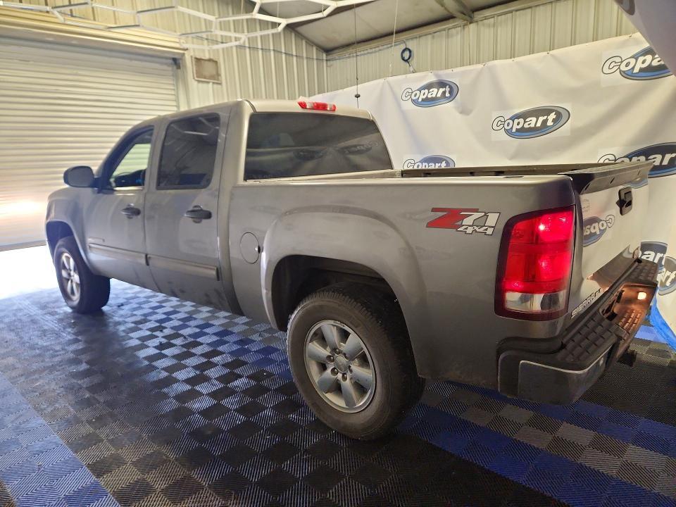 2013 GMC SIERRA K1500 SLE — Фото 2 из 12