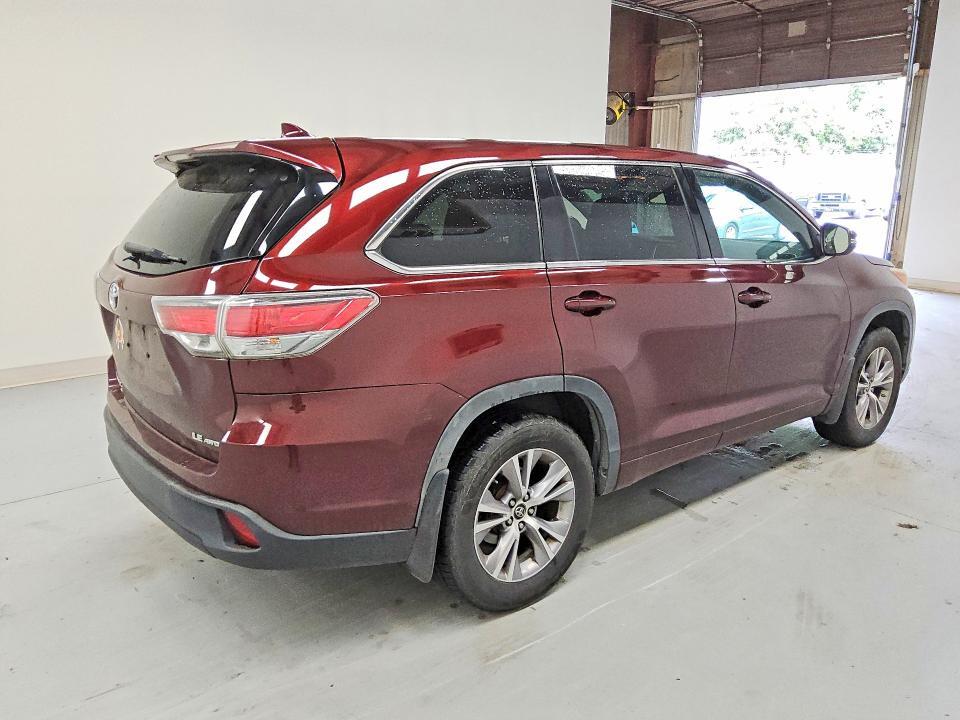 2016 TOYOTA HIGHLANDER LE PLUS — Фото 3 из 12
