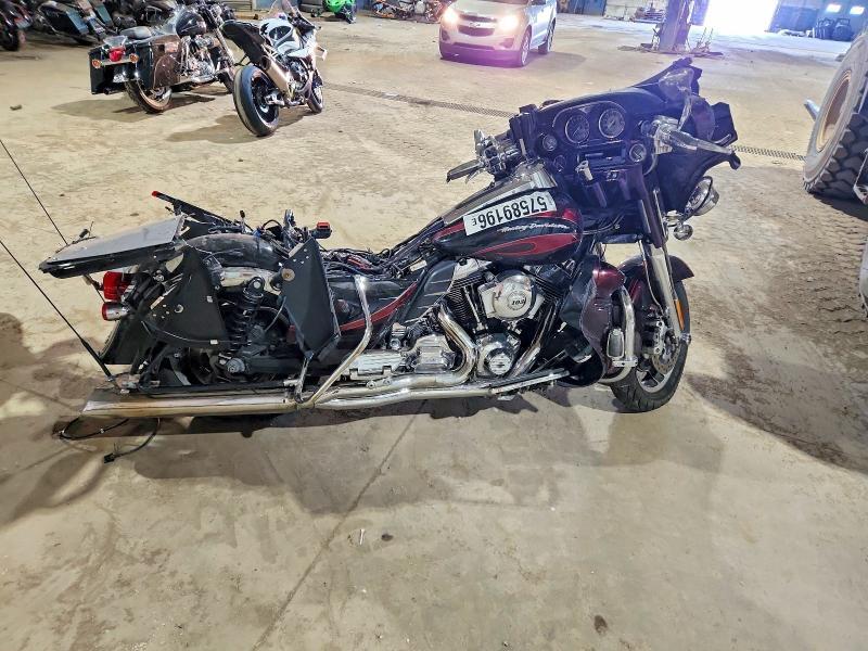 2013 HARLEY-DAVIDSON FLHTCUSE 1HD1PR815DB955306