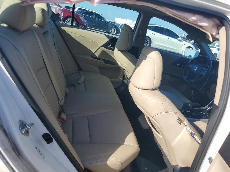 1HGCR2F87DA234956 2013 HONDA ACCORD photo no. 10