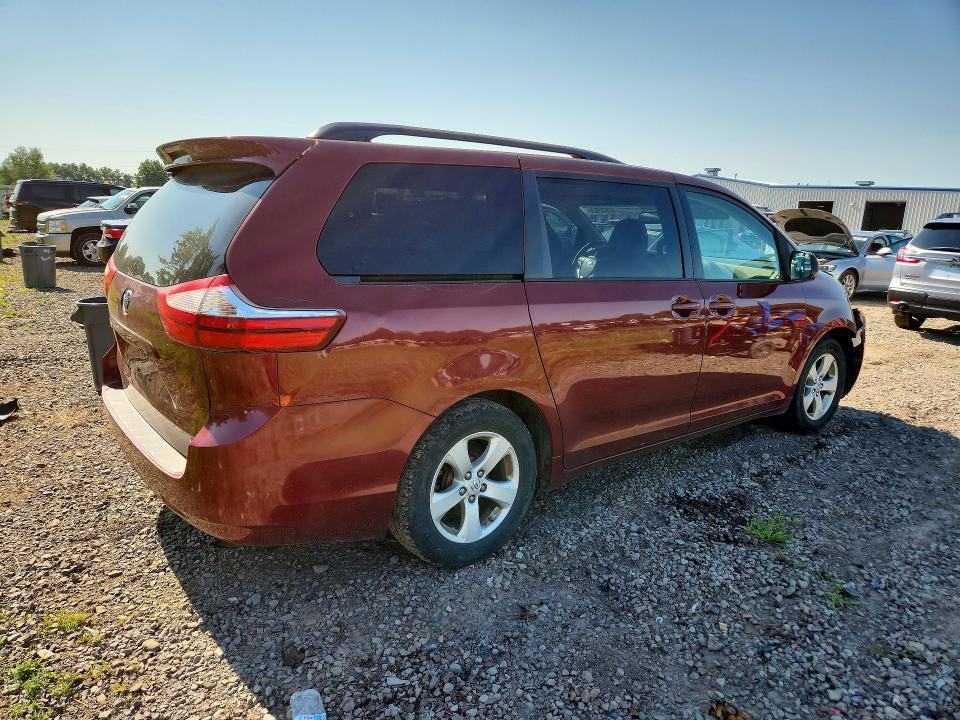 2016 TOYOTA SIENNA LE — Фото 3 из 14