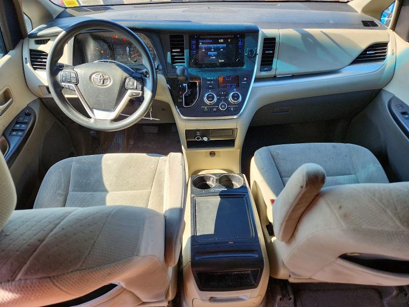 2016 TOYOTA SIENNA LE — Фото 8 из 14