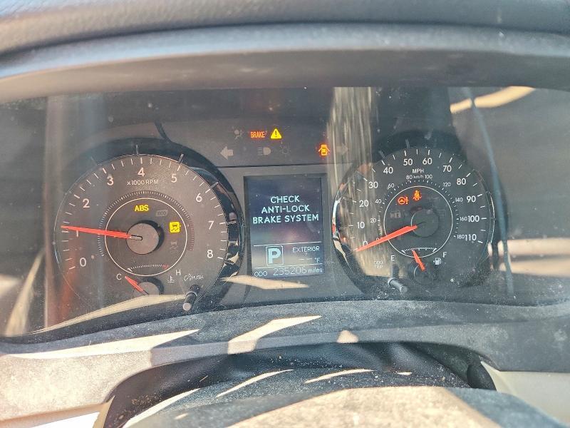 2016 TOYOTA SIENNA LE — Фото 9 из 14