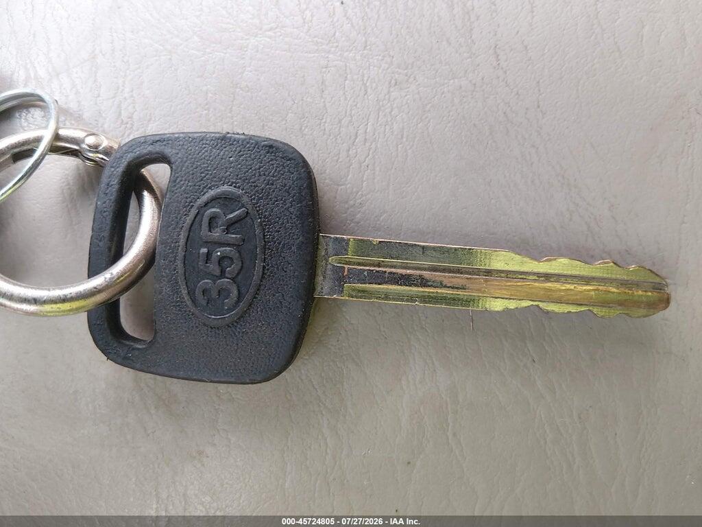 JTEHD20V340020369 2004 TOYOTA RAV4 photo no. 11