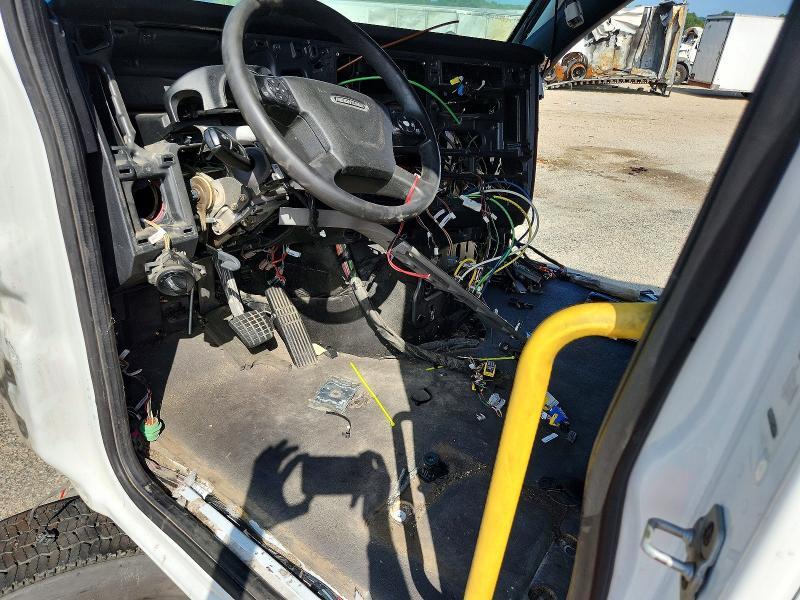 2022 FREIGHTLINER CASCADIA 116 TRUCK CAB AND CHASSIS — Фото 8 из 14