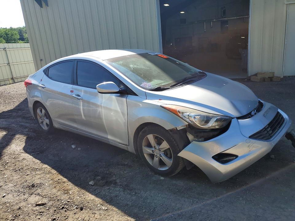 2013 HYUNDAI ELANTRA GLS — Фото 4 из 12
