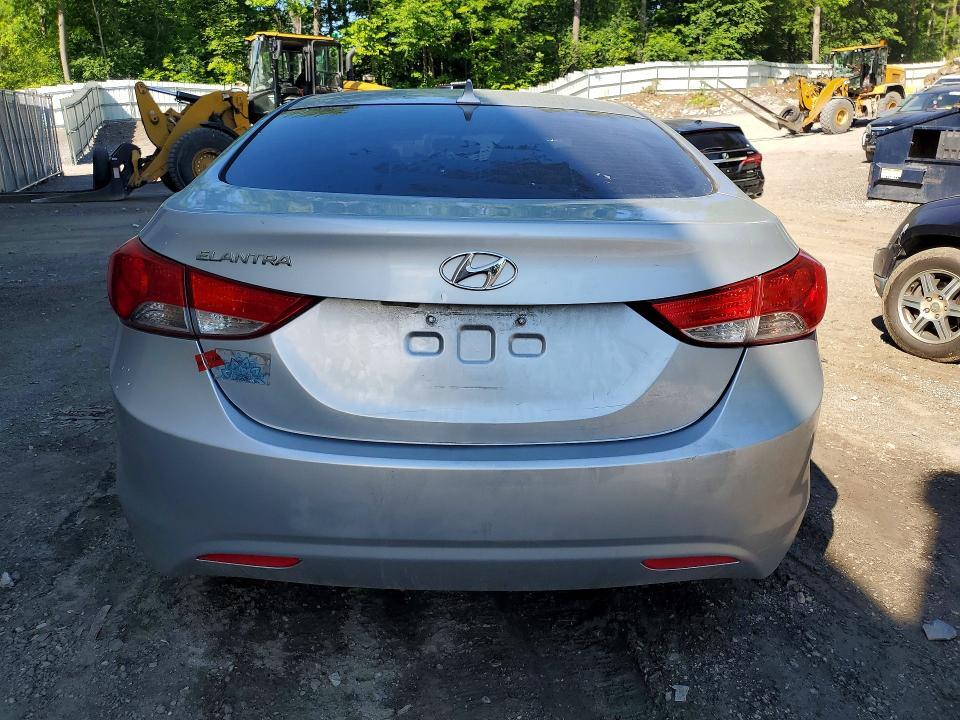 2013 HYUNDAI ELANTRA GLS — Фото 6 из 12