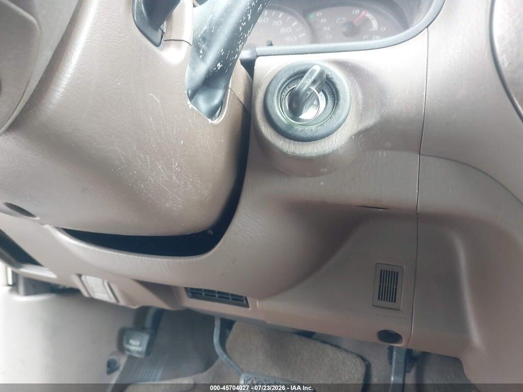 5TDZT38A84S235763 2004 TOYOTA SEQUOIA photo no. 11