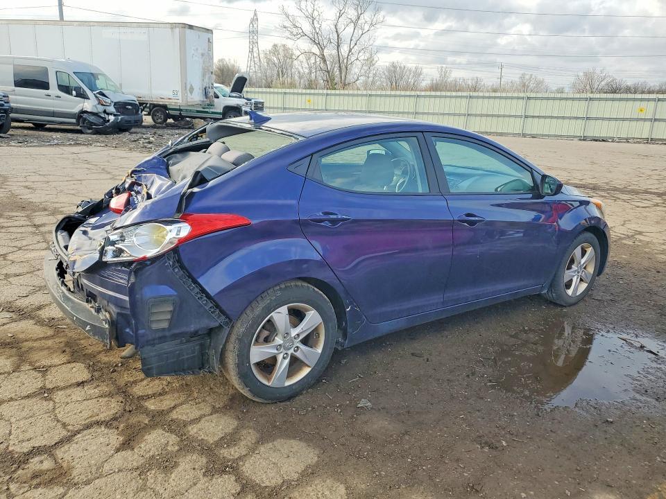 5NPDH4AE8DH446286 2013 HYUNDAI ELANTRA photo no. 3